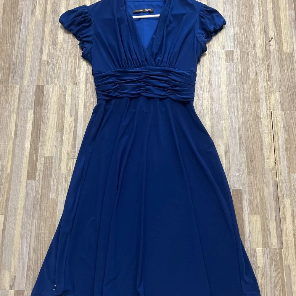 Jones Wear Dress Blue Sleeveless Shift Dress - Picture 2 of 3